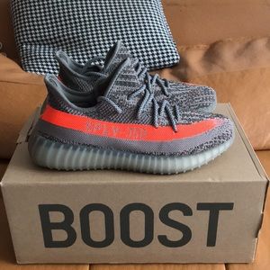 Yeezy Boost 350 V2